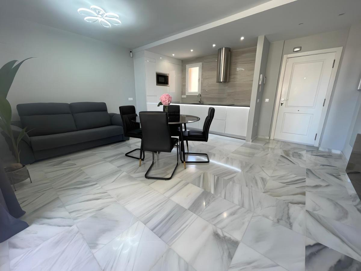 Luxury Apartment Benalmadena First Line Extérieur photo